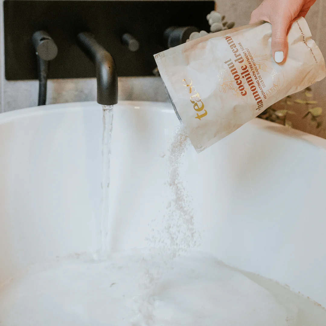 Coconut Chamomile Dreams Bath Soak - Image 3
